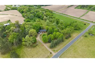 1295 Evergreen Dr, Kinnickinnic Township, WI 54022 - Photo 2