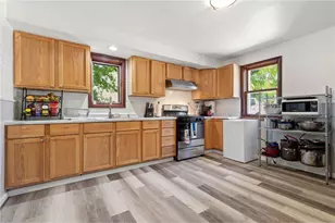 921 2nd St, Hudson, WI 54016 - Photo 8