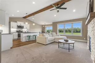 603 Grouse Way, New Richmond, WI 54017 - Photo 6