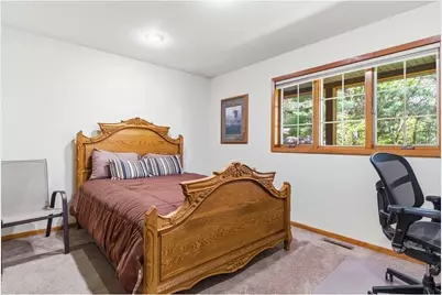 8199 19th Avenue, Eau Claire, WI 54703 - Photo 10