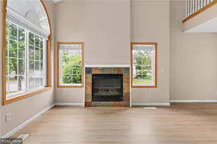 1900 Hawthorne Point, Hudson, WI 54016 - Photo 6