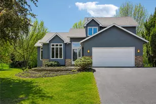 14835 39th Ave, Plymouth, MN 55446 - Photo 2