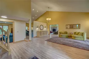 1005 Spruce Dr, Hudson, WI 54016 - Photo 8