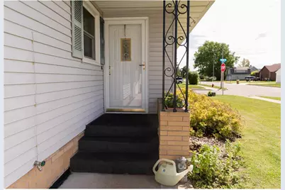 374 W Vine Street, Mondovi, WI 54755 - Photo 4