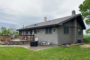 154 Dakota St, Prescott, WI 54021 - Photo 6