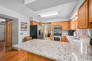 8373 Jorgensen Ave, Cottage Grove, MN 55016 - Photo 10