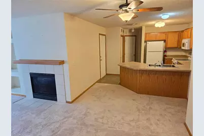 3560 Sterling Heights Drive #B, River Falls, WI 54022 - Photo 4