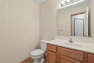 3560 Sterling Heights Dr, River Falls, WI 54022 - Photo 8