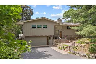 314 N Cove Rd, Hudson, WI 54016 - Photo 2