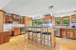 314 N Cove Rd, Hudson, WI 54016 - Photo 10