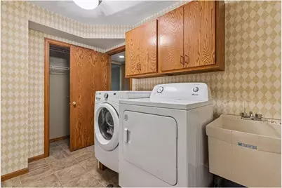 1705 Laurel Avenue, Hudson, WI 54016 - Photo 28