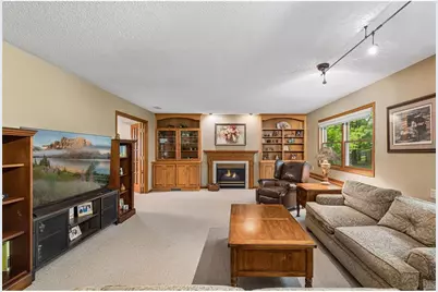 1705 Laurel Avenue, Hudson, WI 54016 - Photo 6