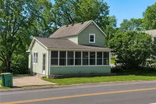 1362 Main St, Houlton, WI 54016 - Photo 2