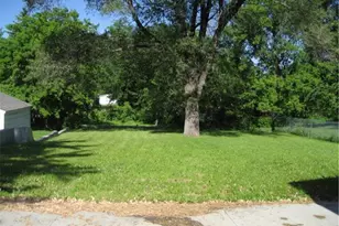 1362 Main St, Houlton, WI 54016 - Photo 2