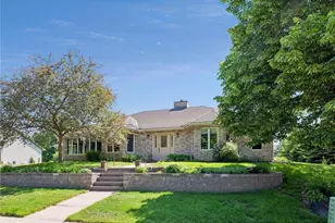 700 Spruce Dr, Hudson, WI 54016 - Photo 2