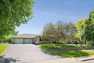 700 Spruce Dr, Hudson, WI 54016 - Photo 30