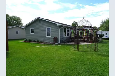 260 N Harrison Street, Mondovi, WI 54755 - Photo 4