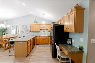 3417 Lever St, Eau Claire, WI 54701 - Photo 10