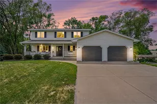 685 Flora Square, Prescott, WI 54021 - Photo 1