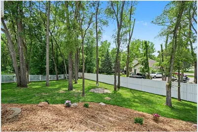 685 Flora Square, Prescott, WI 54021 - Photo 34