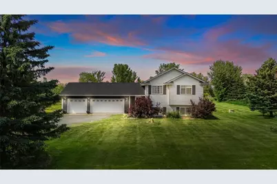 1418 130th Avenue, Richmond, WI 54017 - Photo 2