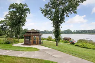 1900 Rush Lake Trl, New Brighton, MN 55112 - Photo 50