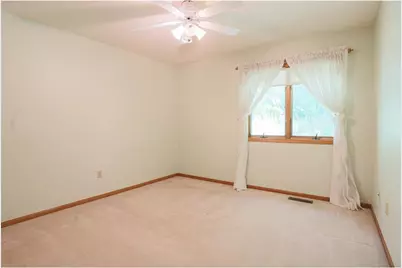 1825 Golf View Drive, River Falls, WI 54022 - Photo 14