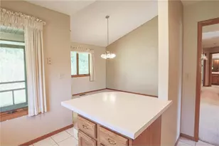 1825 Golf View Dr, River Falls, WI 54022 - Photo 8