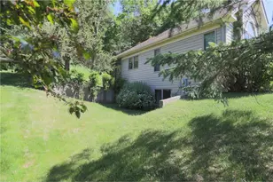 1825 Golf View Dr, River Falls, WI 54022 - Photo 36