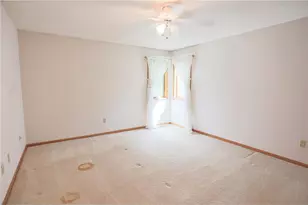 1825 Golf View Dr, River Falls, WI 54022 - Photo 16