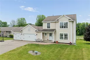 137 Kruger Ln, Ellsworth, WI 54011 - Photo 30