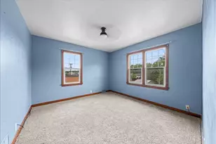 398 E Wall St, Ellsworth, WI 54011 - Photo 28