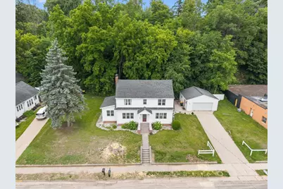 398 E Wall Street, Ellsworth, WI 54011 - Photo 36