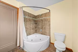 398 E Wall St, Ellsworth, WI 54011 - Photo 30