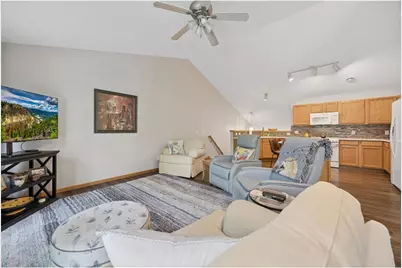210 Heritage Lane, Circle Pines, MN 55014 - Photo 10