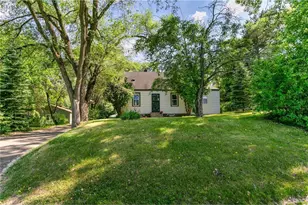 1612 County Road C, Saint Paul, MN 55109 - Photo 1