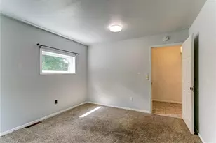 1612 County Road C, Saint Paul, MN 55109 - Photo 10