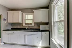 1612 County Road C, Saint Paul, MN 55109 - Photo 4