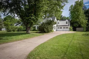 320 Elm Ave, Menomonie, WI 54751 - Photo 42