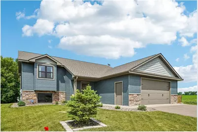 541 Prairie Road, New Richmond, WI 54017 - Photo 2