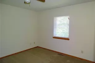 186 Country Ln, Durand, WI 54736 - Photo 12