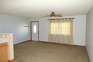 186 Country Ln, Durand, WI 54736 - Photo 10