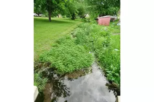 105 Maple Ave, Plum City, WI 54761 - Photo 6