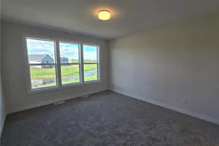 1587 Creekwood Dr, New Richmond, WI 54017 - Photo 14