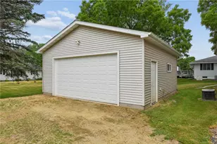 746 1st St, Glenwood City, WI 54013 - Photo 20