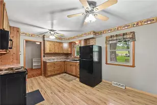 538 S Wasson Ln, River Falls, WI 54022 - Photo 8