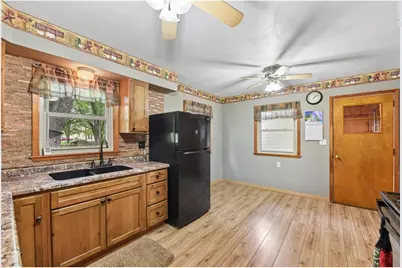 538 S Wasson Lane, River Falls, WI 54022 - Photo 10
