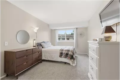 1411 Oak Leaf Lane, Burnsville, MN 55337 - Photo 14