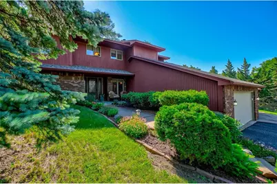 322 N Cudd Avenue, River Falls, WI 54022 - Photo 2