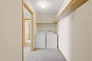 1587 County Road D, Saint Paul, MN 55109 - Photo 16